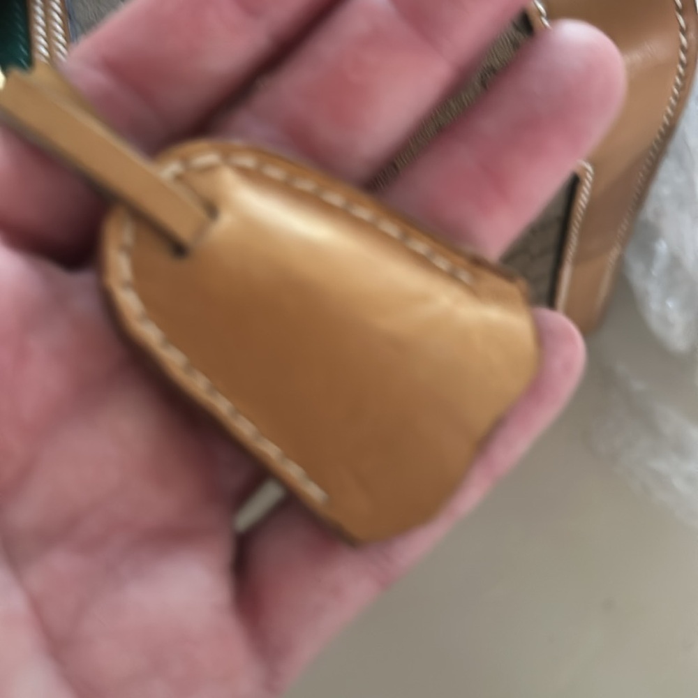 GUCCI micro GG Tan w/ key clean Train case Vanity travel Vintage Authentic - Picture 9 of 11